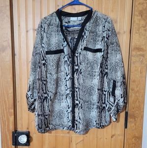 🍂Kim Rodgers plus size 2x animal print button down